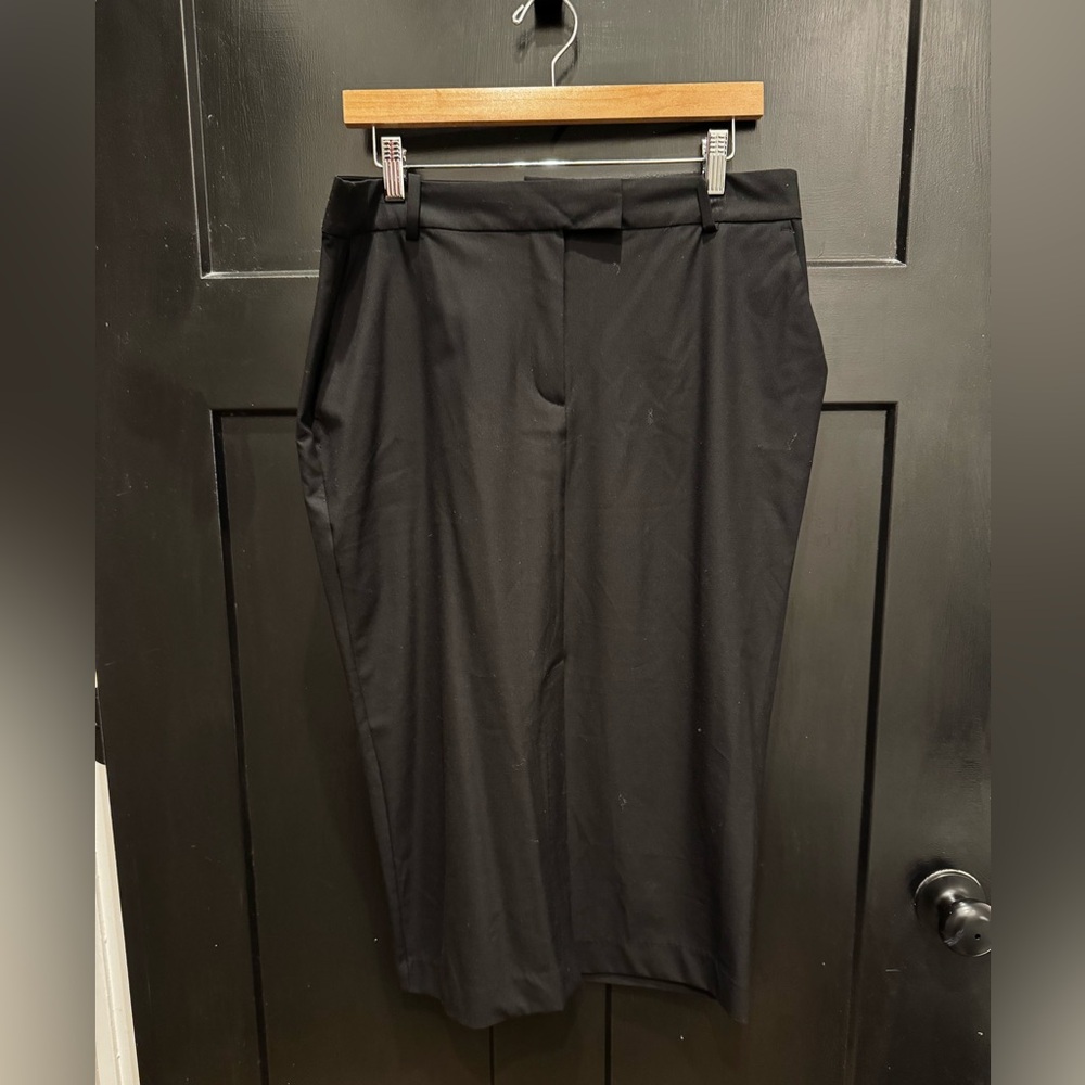 ZARA Black Tailored Pencil Skirt – Never Worn